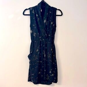 Aritizia  Wilfred sleeveless black Sabine dress